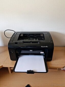 HP LaserJet P1102w – WiFi laserová tiskárna + 3 nové tonery