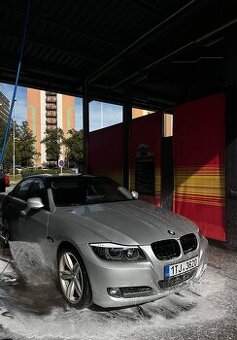 BMW 318i