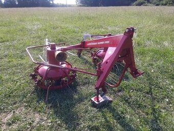 Univerzální 2 rotorový obraceč a shrnovač Pötinger