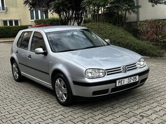Volkswagen Golf IV 1.6 77kW ALU kola Klima Tažné Nová STK