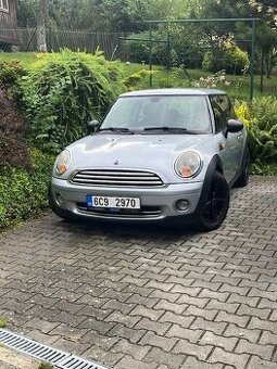 Mini One R56 1,4 70kw 2009 nájezd 210tis. Km