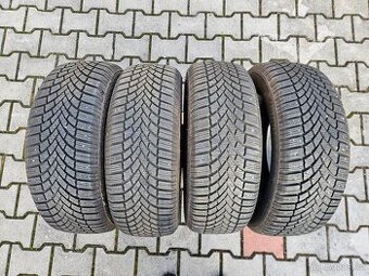 Zimní Bridgestone 205/55/16 - Zánovní