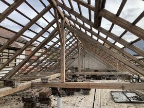 Staré trámy, krokve z krovu