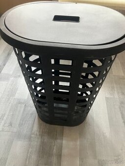 Plastový koš