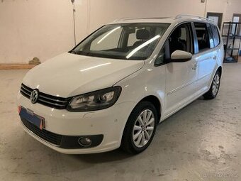 VW Touran 2.0TDI 103kWHighline DSG,7.míst,xenon,tažné
