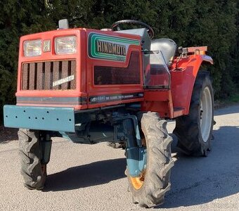 TRAKTOR HINOMOTO