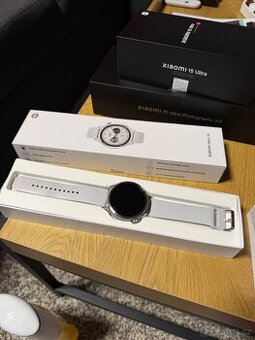 Xiaomi Watch S4 – stříbrné – téměř nové