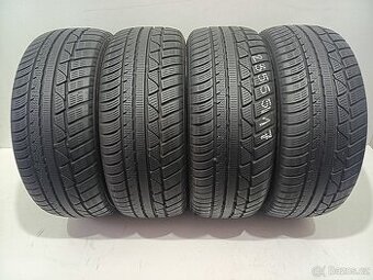 Zimní pneu 235/55/17 Star Performer