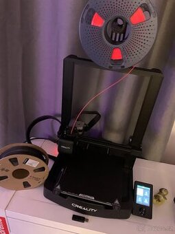 Prodám 3D tiskárnu Creality Ender-3 V3 SE