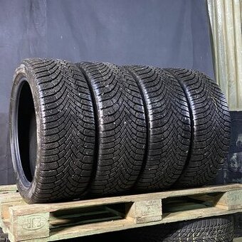 Zimní pneumatiky 235/45R18 98V Bridgestone