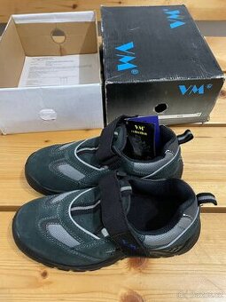 Prodám pracovni obuv vel. 38