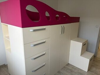 Dětská postel s úložným prostorem