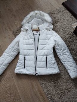 Bunda zimní vel.38