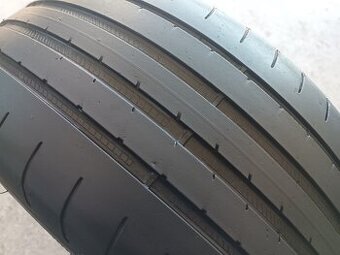 235/45 R18 GOODYEAR (2820)