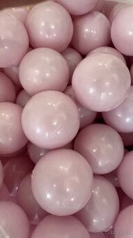 Plastove micky do bazenku 183 ks