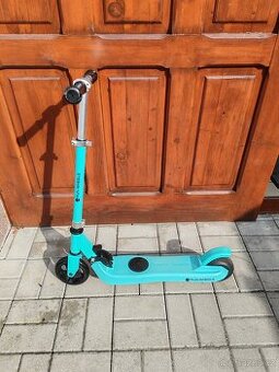 Dětská elektrokolobežka FUN WHEELS