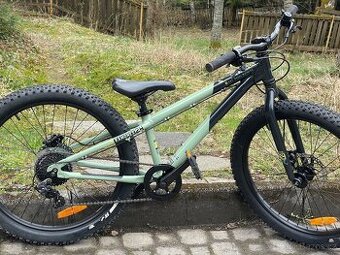 Dětské kolo 24, Commencal Ramones 24 od 130cm, Shimano Deore