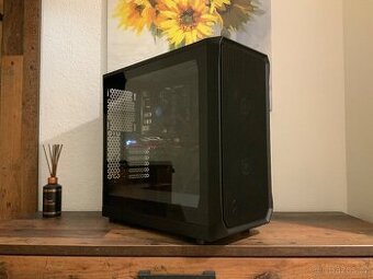 Fractal Design Focus 2 Black TG Clear Tint PC