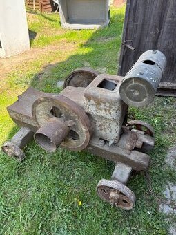 Prodám stabilní motor MOTOREN Fabrik