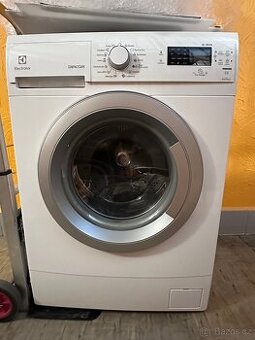 Electrolux Pracka 5kg pradla