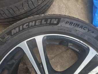 Michelin Primasy 4 235/50 R18