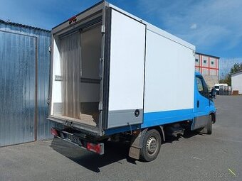 Iveco Daily 35S18 3,0 D Chladírenská skříň 80t km 2019