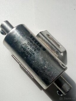 odrušovací průchodkový kondenzátor WK71343