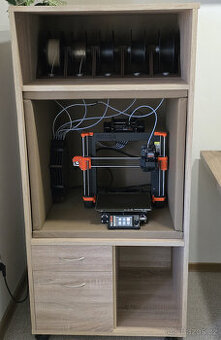 Prusa MK4S + MMU3 + skříň