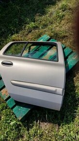 Renault thalia prave zadni dvere kompletni
