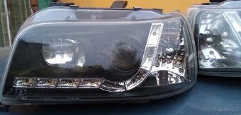 PRODÁM LED SVĚTLA RENAULT CLIO I A FEYS
