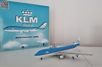 KOVOVÝ MODEL BOEING 747-400 - 1