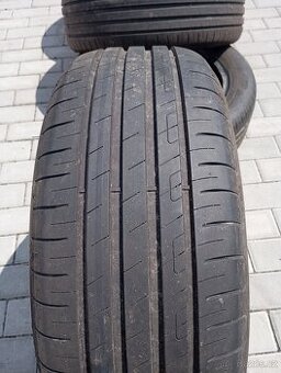215/55 R17