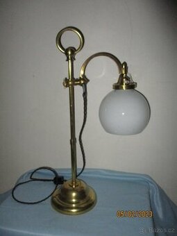 Starožitná stolní lampa mosaz, nastavitelná, větší, funkční
