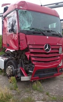 Mercedes Benz Actros 1845