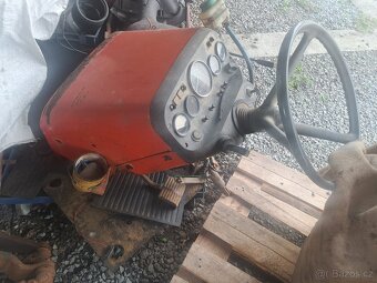 Zetor uřI přistrojovka s pedály