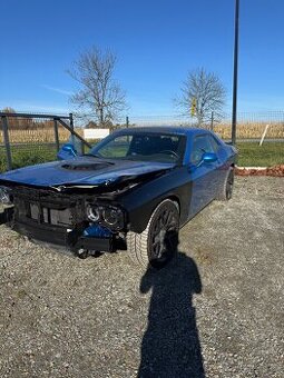Dodge Challenger 5.7 Hemi Shaker