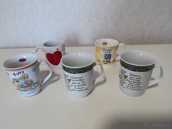 Porcelánové hrnky, hrníčky - i jednotlivě.