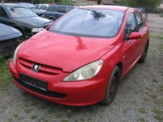 Prodám díly na Peugeot 307 2.0 R,V,2002
