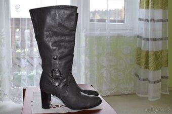 Kozačky ve. 38 pravá kůže