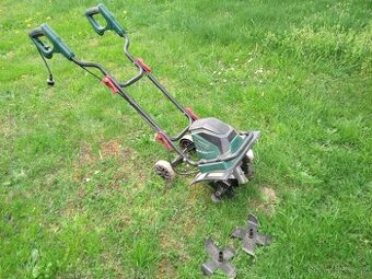 Kultivátor, kvalitní rýč + hadice na vodu - 1