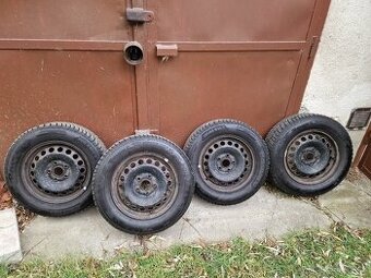 ❄️ Zimní sada kol 195/65 R15 • rozteč 5×112 • Barum Polaris