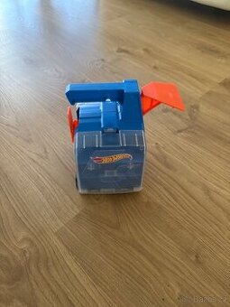 Hotwheels kufřík na 6 autíček
