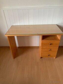 Dětský psací stůl