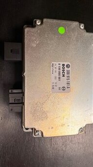 3D0 915 181 A  Řídící modul baterie