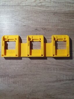 Držák na Aku Baterie.