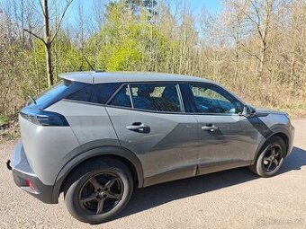 🚗Peugeot 2008 Active 1.2 PureTech (2024) – téměř nové.