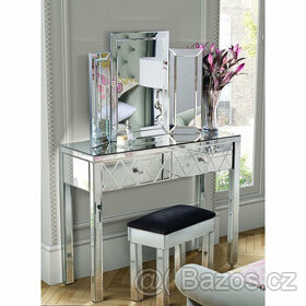 Sada zrcadlového toaletního stolku Zrcadlová stolička Flavia