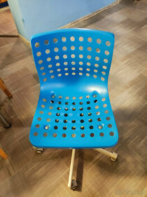 Prodám modrou kolečkovou židli