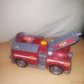 Paw patrol- hasičské auto- hasiči- požárníci- pejsek