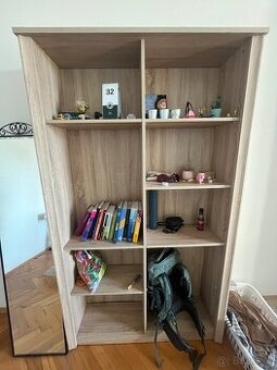 knihovna / skříňka
